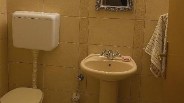 Stan, četvorosoban, Prodaja, 73m2, Karadjordjev park, Vračar, Nebojšina