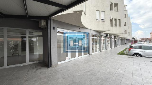 Poslovni prostor, Izdavanje, 120m2, Aqua park, Gradska lokacija, Jagodina