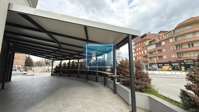 Poslovni prostor, Izdavanje, 120m2, Aqua park, Gradska lokacija, Jagodina