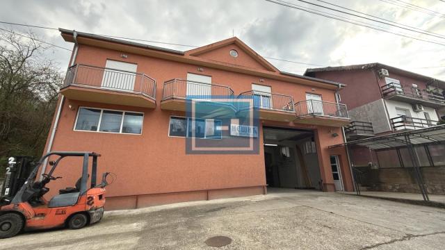 Poslovni prostor, Jednosoban, Izdavanje, 320m2, Strelište, Gradska lokacija, Jagodina