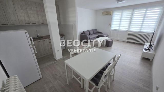 Stan, Dvoiposoban, Izdavanje, 57m2, Karadjordjev trg, Zemun, Karađorđev trg