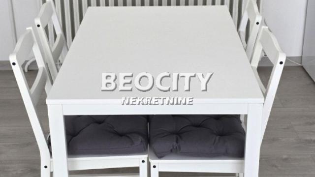 Stan, Dvoiposoban, Izdavanje, 57m2, Karadjordjev trg, Zemun, Karađorđev trg