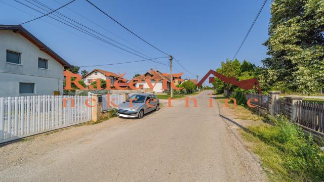 Plac, Prodaja, 1300m2, Mladenovac selo, Mladenovac, Bozidara Hajduk Veljkovica