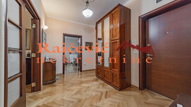 Stan, Trosoban, Prodaja, 98m2, Dedinje, Savski venac, Mihaila Avramovica