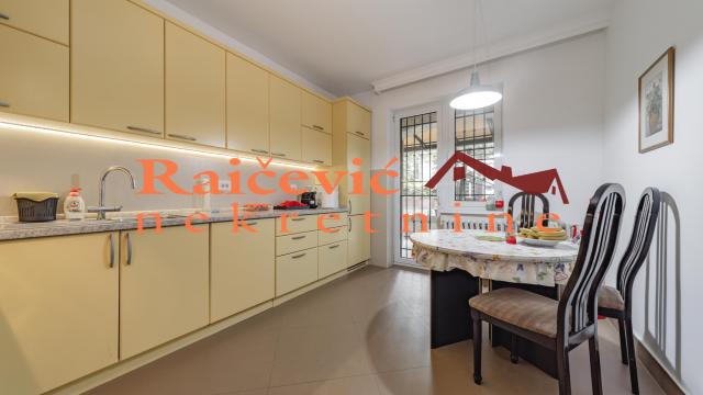 Stan, Trosoban, Prodaja, 98m2, Dedinje, Savski venac, Mihaila Avramovica