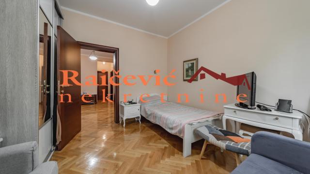 Stan, Trosoban, Prodaja, 98m2, Dedinje, Savski venac, Mihaila Avramovica