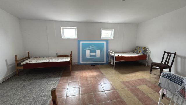 Poslovni prostor, Izdavanje, 750m2, Mijatovac, Okolno mesto, Ćuprija