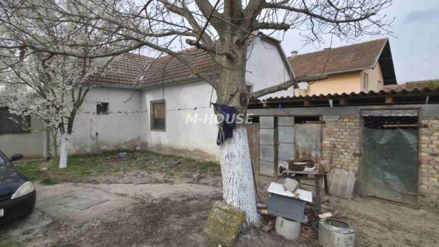Kuća, Trosoban, Prodaja, 90m2, Svetozar Miletić, Okolno mesto, Sombor