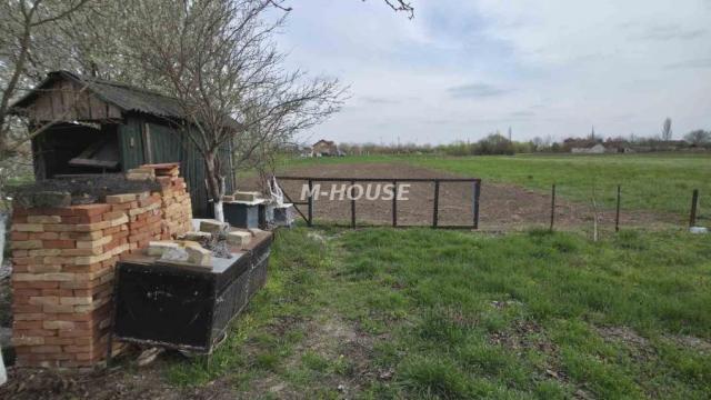 Kuća, Trosoban, Prodaja, 90m2, Svetozar Miletić, Okolno mesto, Sombor