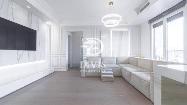 Stan, četvorosoban, Prodaja, 118m2, Kumodraška