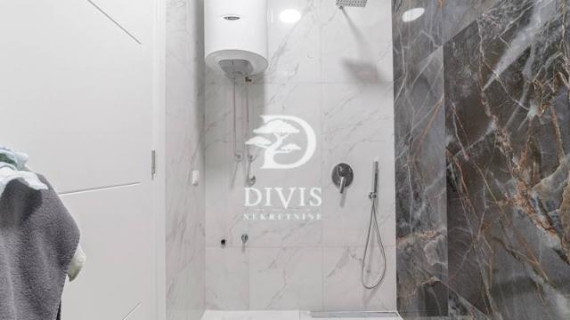 Stan, četvorosoban, Prodaja, 118m2, Kumodraška