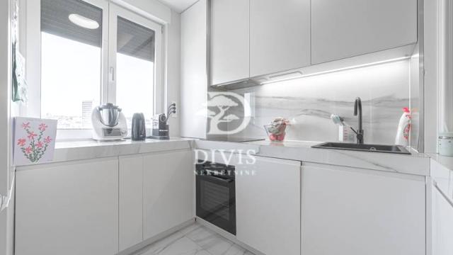 Stan, četvorosoban, Prodaja, 118m2, Kumodraška