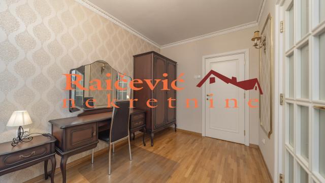 Stan, Dvosoban, Prodaja, 62m2, Centar, Stari grad, Skadarska