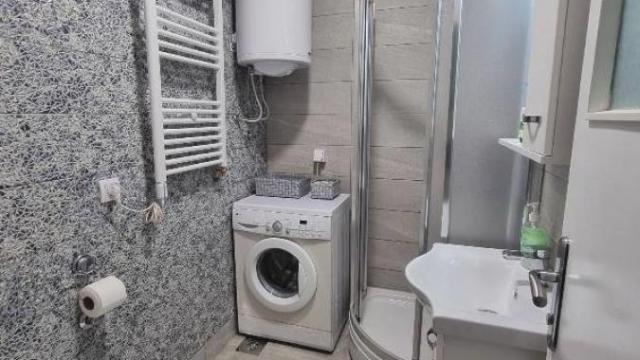 Stan, Jednosoban, Izdavanje, 37m2, Karaburma, Palilula, Marijane Gregoran