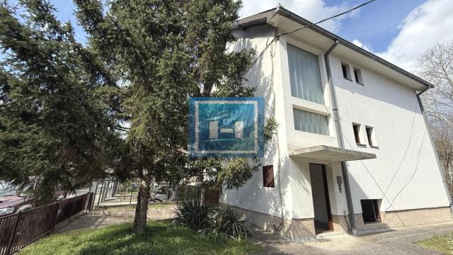 Kuća, Prodaja, 257m2, Strelište, Gradska lokacija, Jagodina