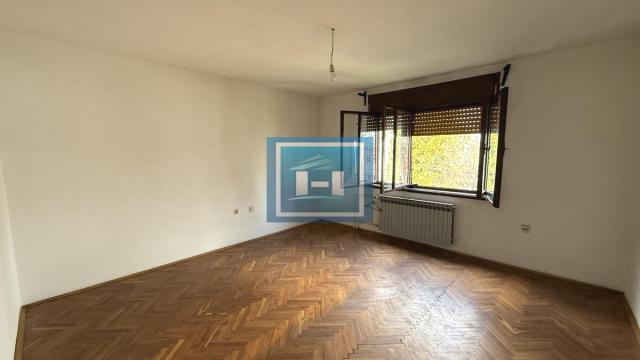 Kuća, Prodaja, 257m2, Strelište, Gradska lokacija, Jagodina