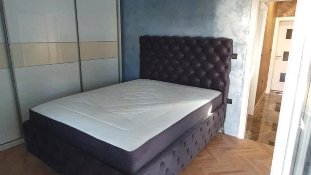 Kuća, Petosoban i veći, Prodaja, 150m2, Izletnicka