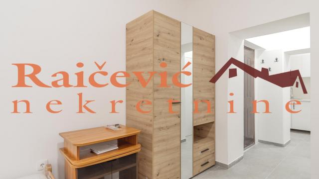 Stan, Jednosoban, Izdavanje, 30m2, Centar, Stari grad, Kapetan Misina