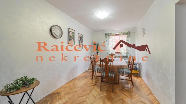 Kuća, Izdavanje, 500m2, Učiteljsko naselje, Zvezdara, Uciteljska