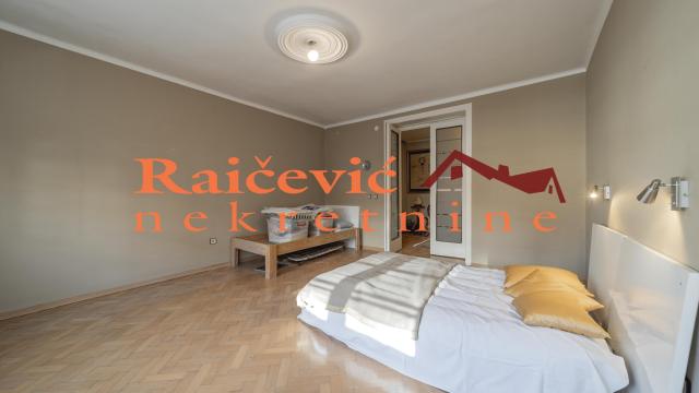 Stan, Trosoban, Prodaja, 72m2, Zeleni venac, Stari grad, Jug Bogdanova