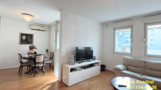 Stan, Trosoban, Prodaja, 85m2, Banovo brdo, Čukarica, Brdovita