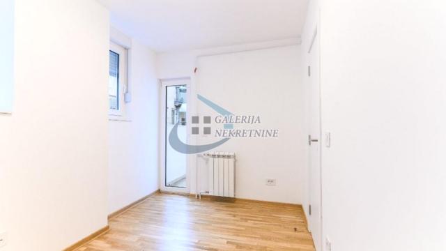 Stan, Trosoban, Prodaja, 61m2, Stari Merkator, Novi Beograd, Otona Župančića