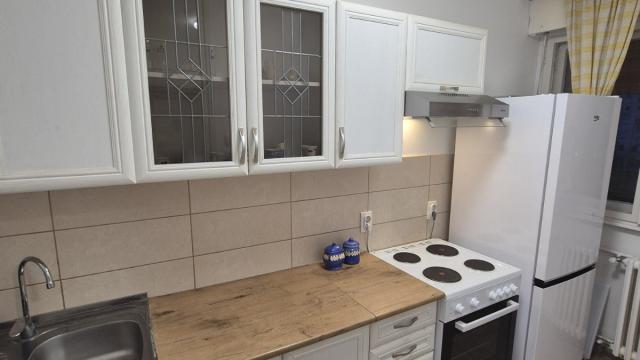 Stan, Dvosoban, Izdavanje, 61m2, Blok 70 (kineski tržni centar), Novi Beograd, Jurija Gagarina 37