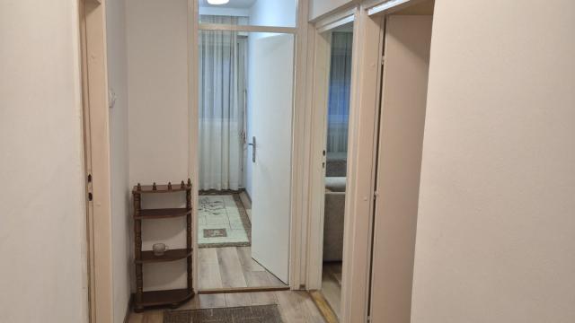 Stan, Dvosoban, Izdavanje, 61m2, Blok 70 (kineski tržni centar), Novi Beograd, Jurija Gagarina 37