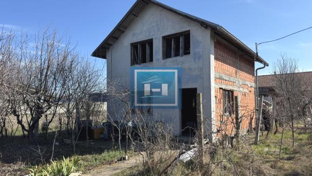 Kuća, Trosoban, Prodaja, 74m2, Rasputnica, Okolno mesto, Ćuprija
