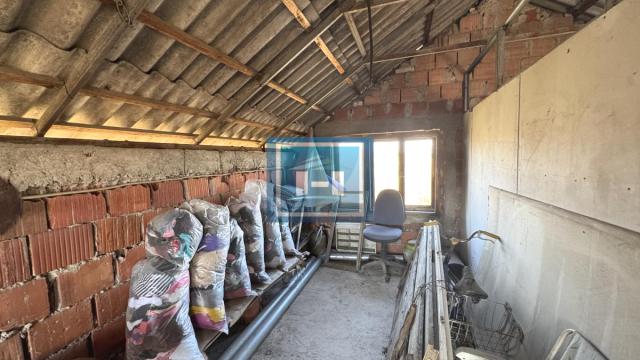 Kuća, Trosoban, Prodaja, 74m2, Rasputnica, Okolno mesto, Ćuprija