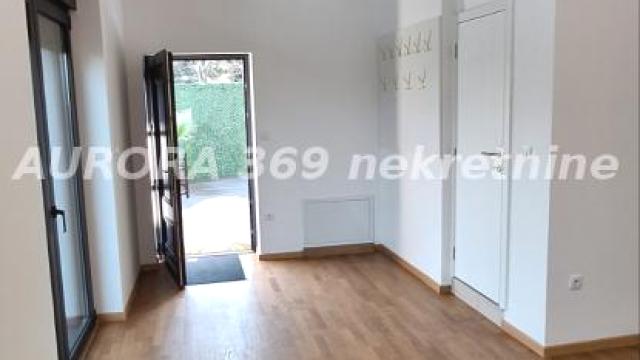 Kuća, Petosoban, Izdavanje, 247m2, Sremska Kamenica, Petrovaradin, Novi Sad