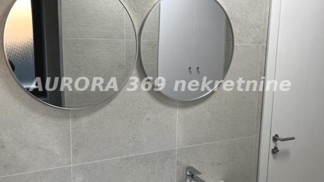 Kuća, Petosoban, Izdavanje, 247m2, Sremska Kamenica, Petrovaradin, Novi Sad