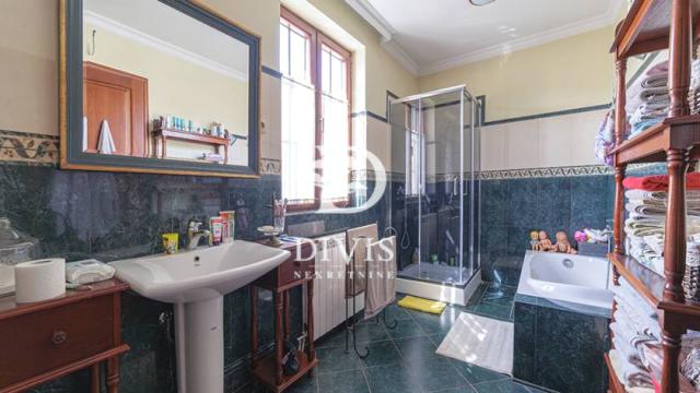 Kuća, Trosoban, Prodaja, 377m2, Milice Milojković