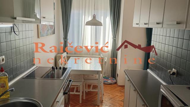 Stan, Trosoban, Prodaja, 69m2, Crveni krst, Vračar, Sumatovacka