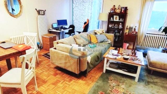 Stan, Dvoiposoban, Prodaja, 75m2, Banjica, Voždovac, Crnotravska