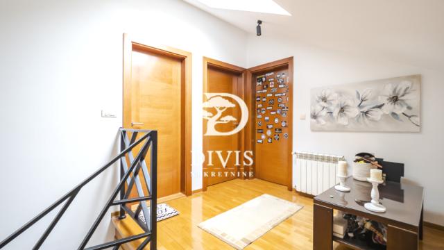 Stan, Trosoban, Izdavanje, 94m2, Prespanska