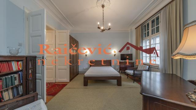 Stan, četvoroiposoban, Prodaja, 120m2, Centar, Stari grad, Hilandarska