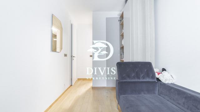 Stan, Dvoiposoban, Prodaja, 78m2, Venizelosova