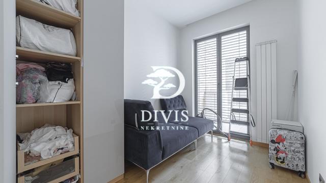 Stan, Dvoiposoban, Prodaja, 78m2, Venizelosova