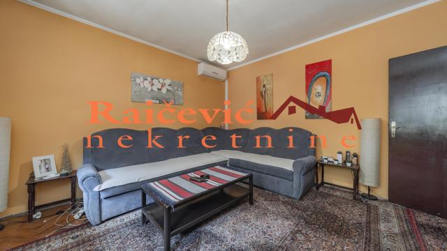 Kuća, Petosoban, Prodaja, 144m2, Učiteljsko naselje, Zvezdara, Pljevaljska