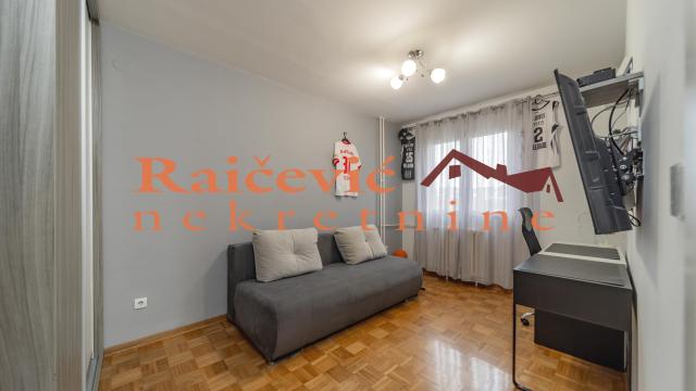 Stan, Dvoiposoban, Prodaja, 72m2, Zvezdara, Brace Srnic