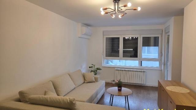 Stan, Dvosoban, Izdavanje, 66m2, Gornji grad, Zemun, Banatska