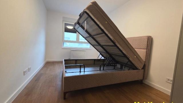 Stan, Dvosoban, Izdavanje, 66m2, Gornji grad, Zemun, Banatska