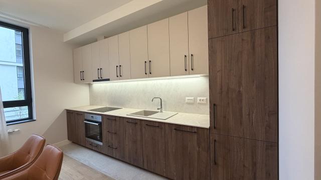 Stan, Trosoban, Izdavanje, 82m2, Savska