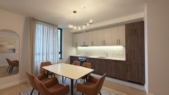 Stan, Trosoban, Izdavanje, 82m2, Savska