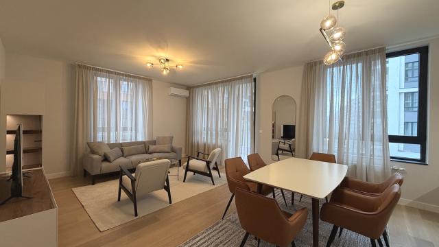 Stan, Trosoban, Izdavanje, 82m2, Savska