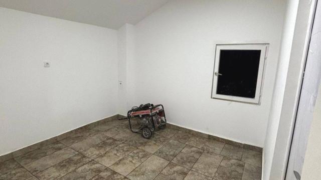 Kuća, Dvosoban, Prodaja, 174m2, Kotešica, Okolno mesto, Kotesica