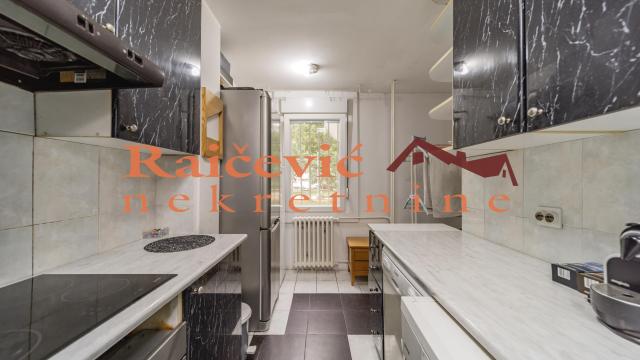 Stan, Trosoban, Prodaja, 86m2, Blok 34 (Carina - Studentski grad), Novi Beograd, Bulevar Zorana Djindjica