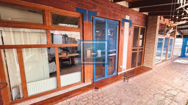 Kuća, Prodaja, 191m2, Centar, Gradska lokacija, Ćuprija