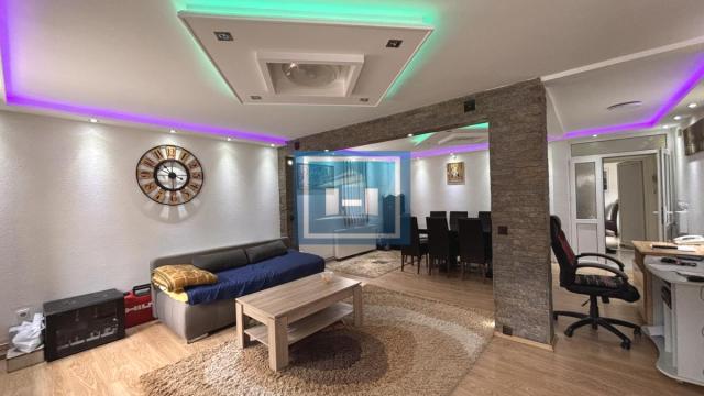 Kuća, Prodaja, 181m2, Kajsijar, Gradska lokacija, Jagodina